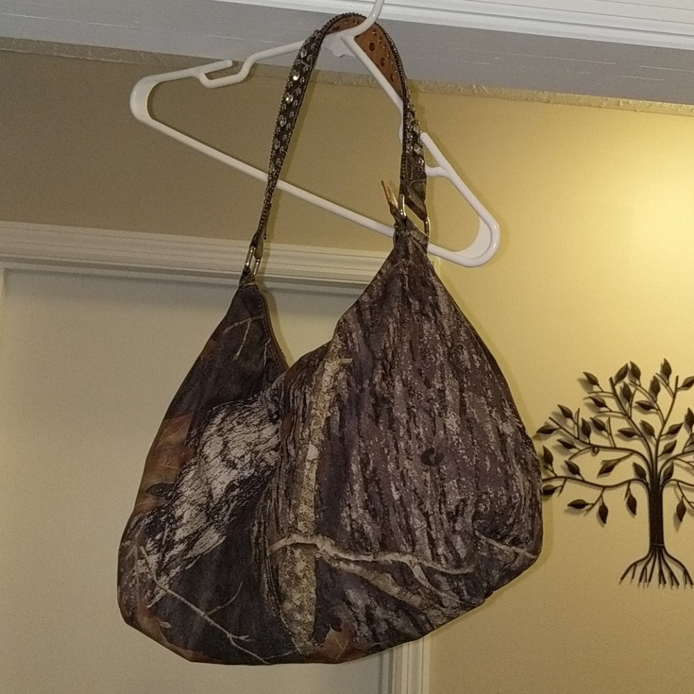 Camo purse and wallet